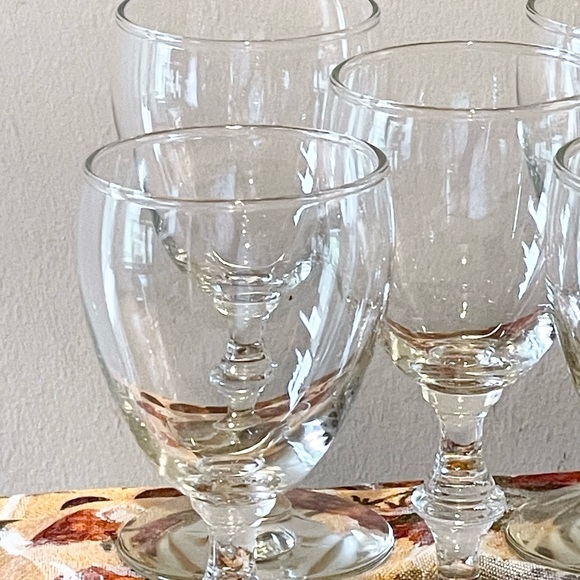 Set of 9 Vintage cordial / liqueur / cocktail glasses - 4 oz. size - Picture 4 of 14